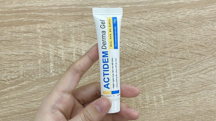 Gel giảm mụn ACTIDEM DERMA